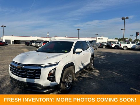 Used 2025 Chevrolet Equinox LT image 3