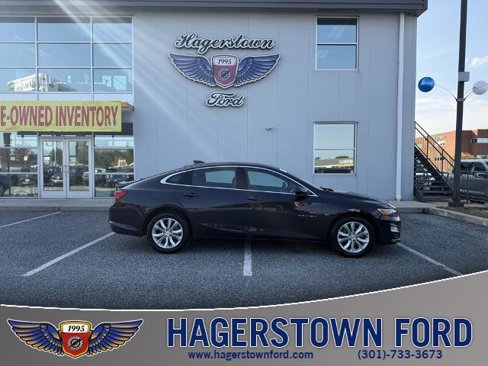 Used 2023 Chevrolet Malibu LT image 1