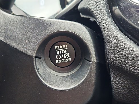 Used 2021 Jeep Compass Latitude image 21