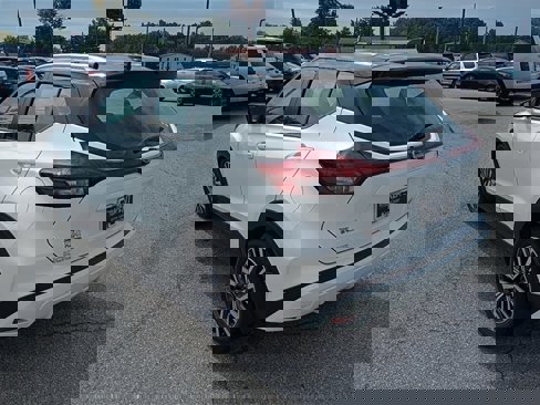 Used 2023 Nissan Kicks SV image 5