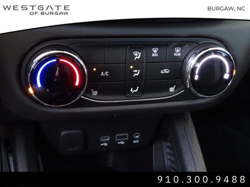 Used 2022 Chevrolet TrailBlazer LT image 27