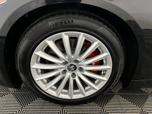 Used 2022 Alfa Romeo Giulia Sprint image 12