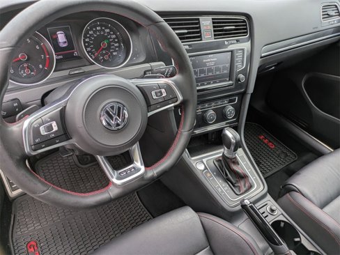 Used 2017 Volkswagen GTI SE image 16