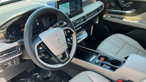 New 2025 Lincoln Corsair Reserve image 18