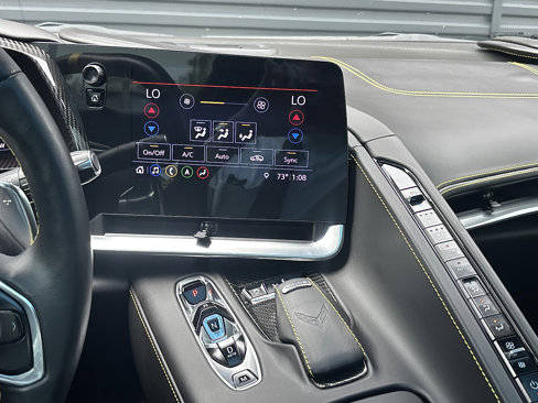 Used 2020 Chevrolet Corvette Stingray Premium Cpe w/ 3LT Preferred Equipment Group image 19