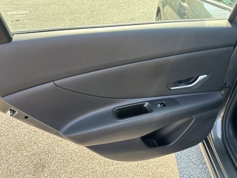 Used 2024 Hyundai Elantra SEL image 26