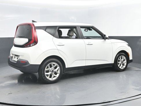 Used 2022 Kia Soul S image 4