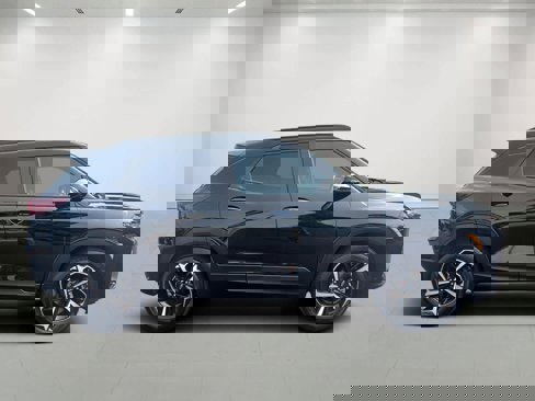 Used 2023 Chevrolet TrailBlazer RS w/ Technology Package image 3