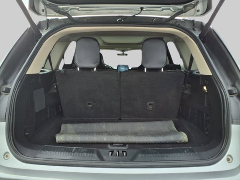 Used 2020 Lincoln Aviator Reserve w/ Equipment Group 202A image 7