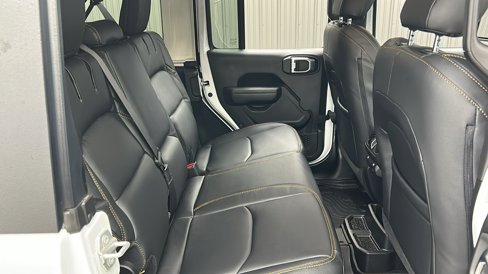 Used 2024 Jeep Wrangler Unlimited w/ Convenience Group image 35