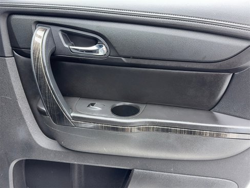Used 2013 GMC Acadia SLT image 49