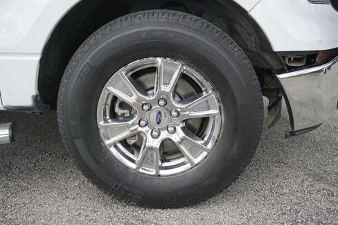 Used 2013 Ford F150 XLT w/ Luxury Equipment Group image 17