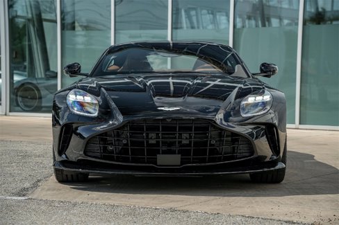 New 2025 Aston Martin V8 Vantage Coupe image 6