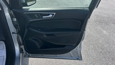 Used 2023 Ford Edge SEL image 44