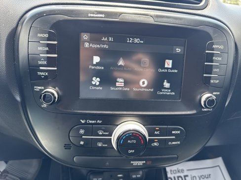 Used 2019 Kia Soul + image 14