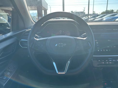 Used 2023 Chevrolet Bolt EUV LT image 42