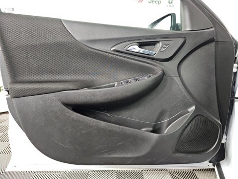 Used 2023 Chevrolet Malibu LT image 11