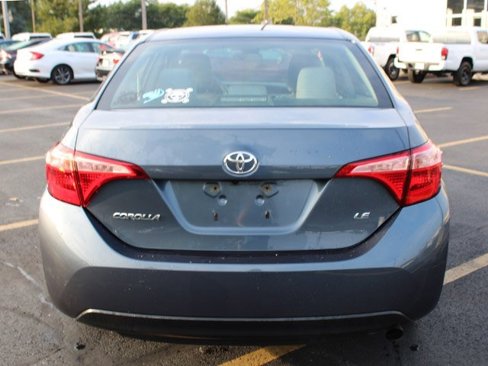 Used 2018 Toyota Corolla LE image 6