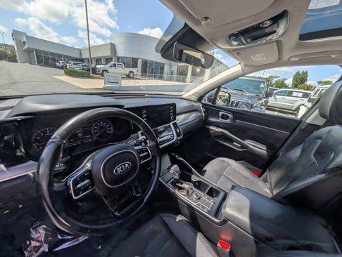 Used 2021 Kia Sorento S w/ Panoramic Sunroof Package image 10