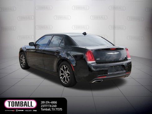 Used 2017 Chrysler 300 S image 6