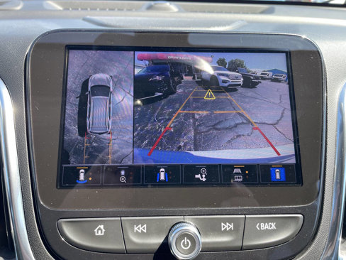 Used 2022 Chevrolet Equinox Premier image 24