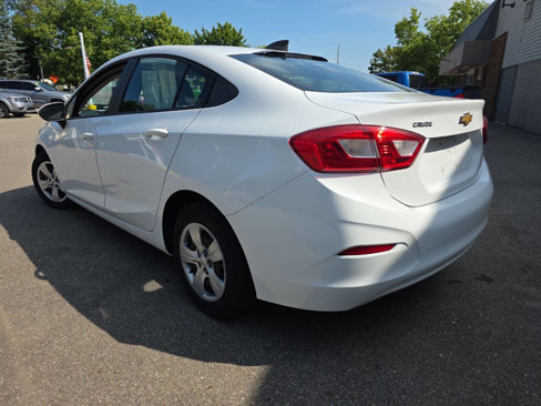 Used 2018 Chevrolet Cruze LS image 8