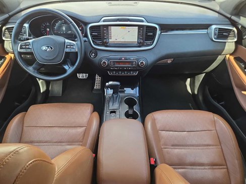 Used 2019 Kia Sorento SX image 17