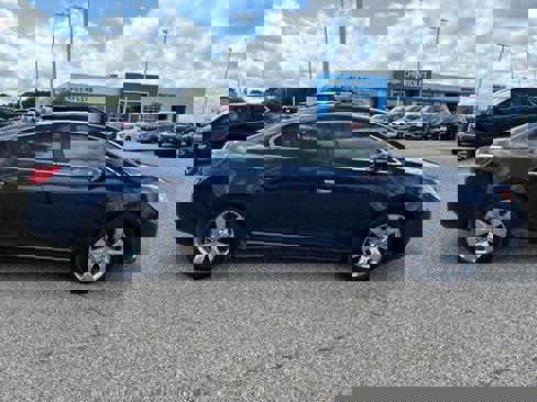 Used 2010 Buick LaCrosse CXL image 2