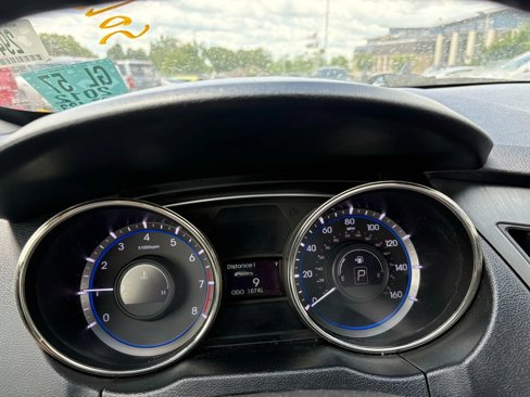 Used 2012 Hyundai Sonata SE w/ Navigation & Sunroof Pkg image 19