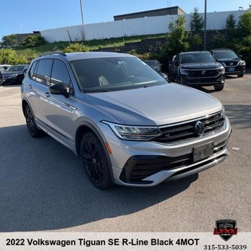 Used 2022 Volkswagen Tiguan SE R-Line image 7