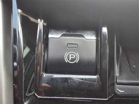 Used 2023 Subaru Outback Limited image 12
