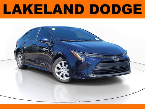Used 2023 Toyota Corolla LE image 1