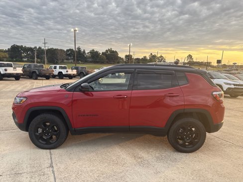Used 2023 Jeep Compass Trailhawk w/ Trailhawk Convenience Group image 4