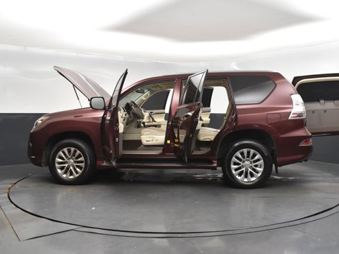 Used 2016 Lexus GX 460 image 49
