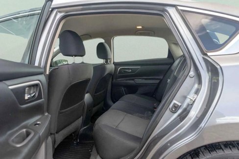 Used 2017 Nissan Altima 2.5 SR w/ Midnight Edition Package image 9