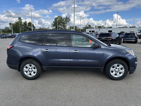 Used 2013 Chevrolet Traverse LS image 9