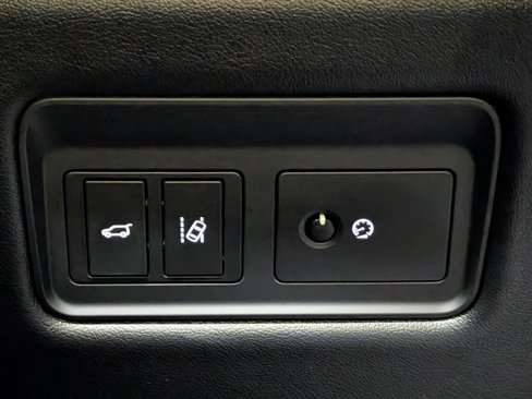 Used 2017 Land Rover Range Rover Sport image 30