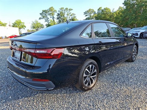 New 2025 Volkswagen Jetta S image 4