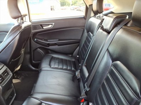 Used 2023 Ford Edge SEL image 16