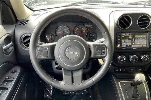 Used 2016 Jeep Patriot High Altitude image 5