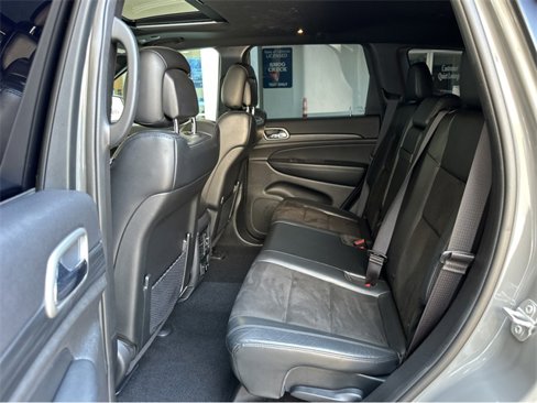 Used 2019 Jeep Grand Cherokee Altitude image 18