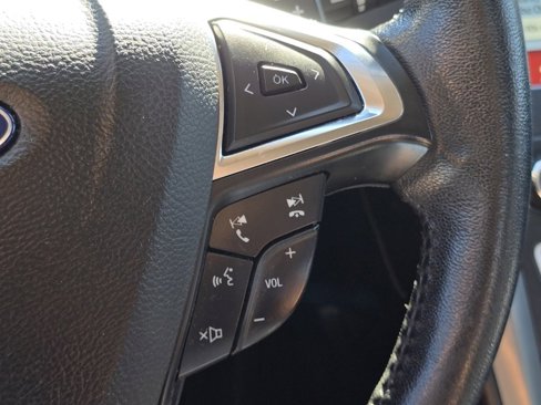 Used 2019 Ford Fusion SEL image 11