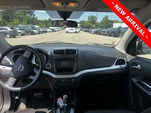 Used 2013 Dodge Journey SXT w/ Flexible Seating Group image 11