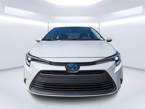 Used 2024 Toyota Corolla LE image 8