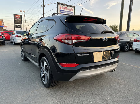 Used 2017 Hyundai Tucson Sport image 4