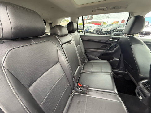 Used 2019 Volkswagen Tiguan SE w/ Panoramic Sunroof Package image 13