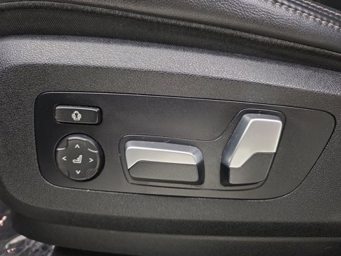 Used 2021 BMW X7 xDrive40i w/ Premium Package image 13