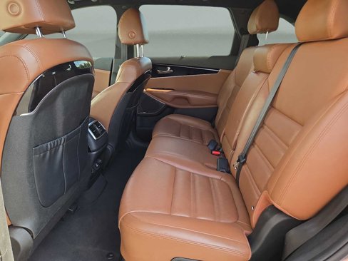 Used 2019 Kia Sorento SX image 14