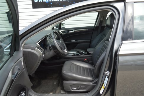 Used 2015 Ford Fusion SE w/ Equipment Group 202A image 10