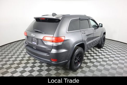 Used 2016 Jeep Grand Cherokee Laredo image 3